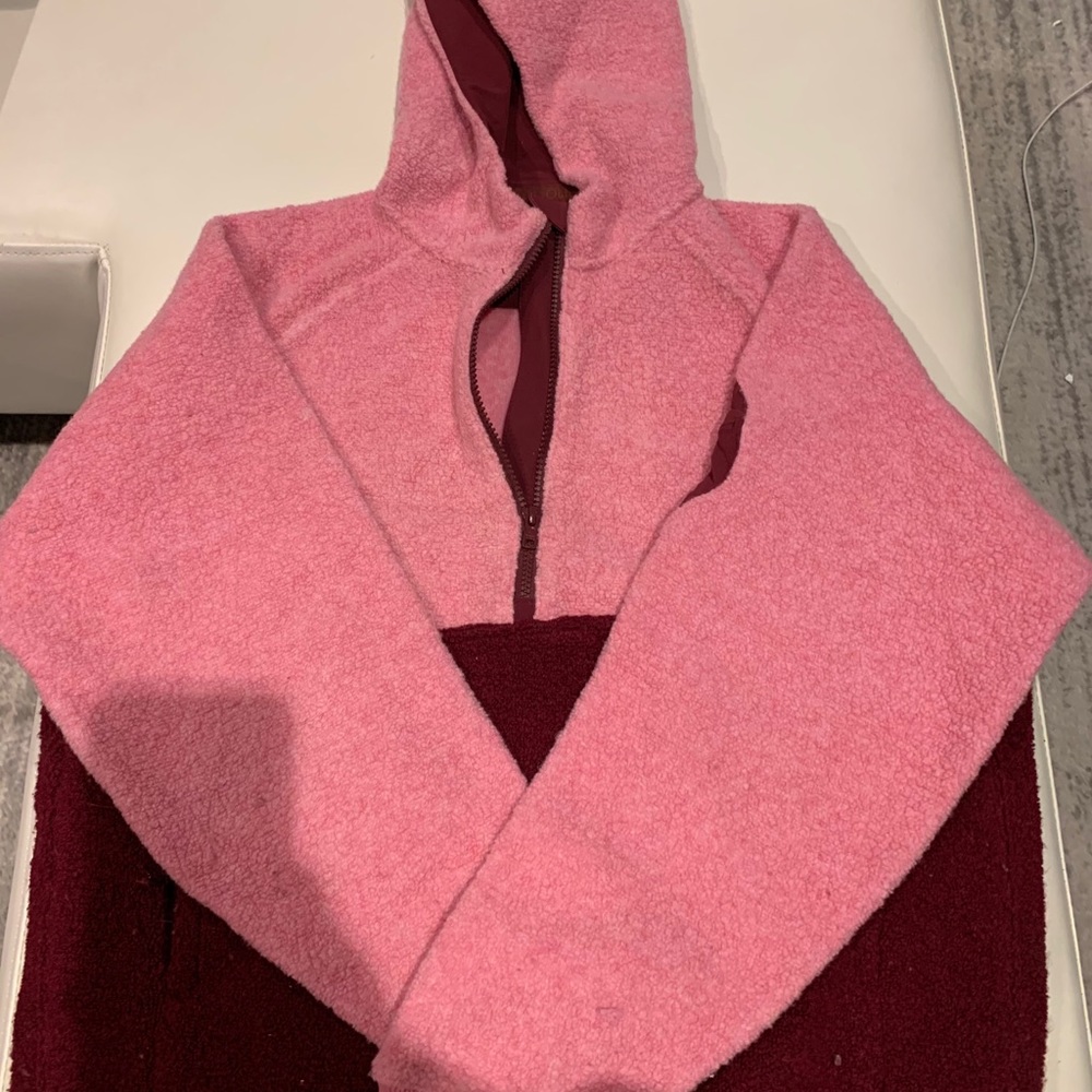 Outdoor voices small pullover hoodie